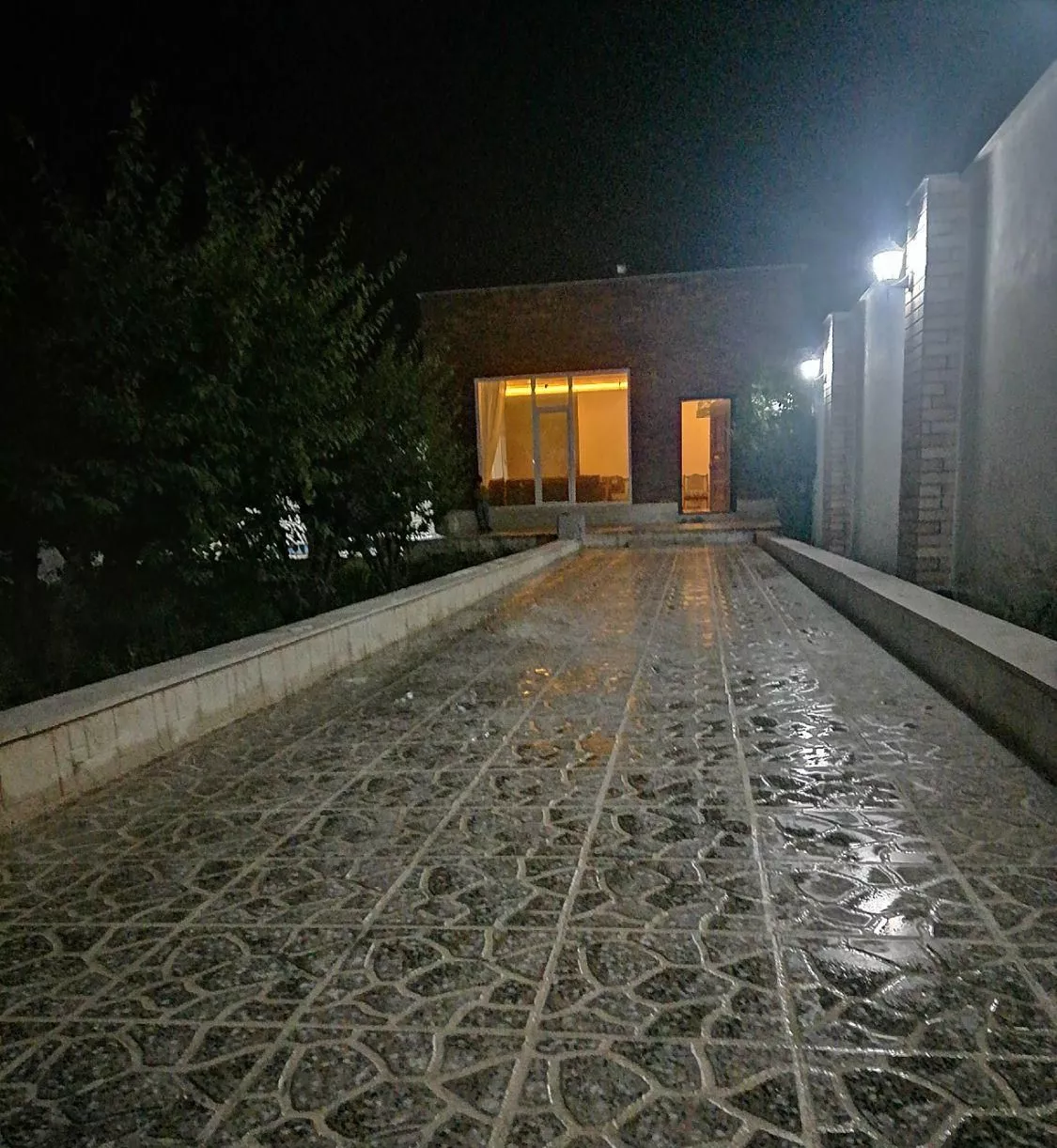 فروش باغچه چهارباغ،دهکده ورزشی