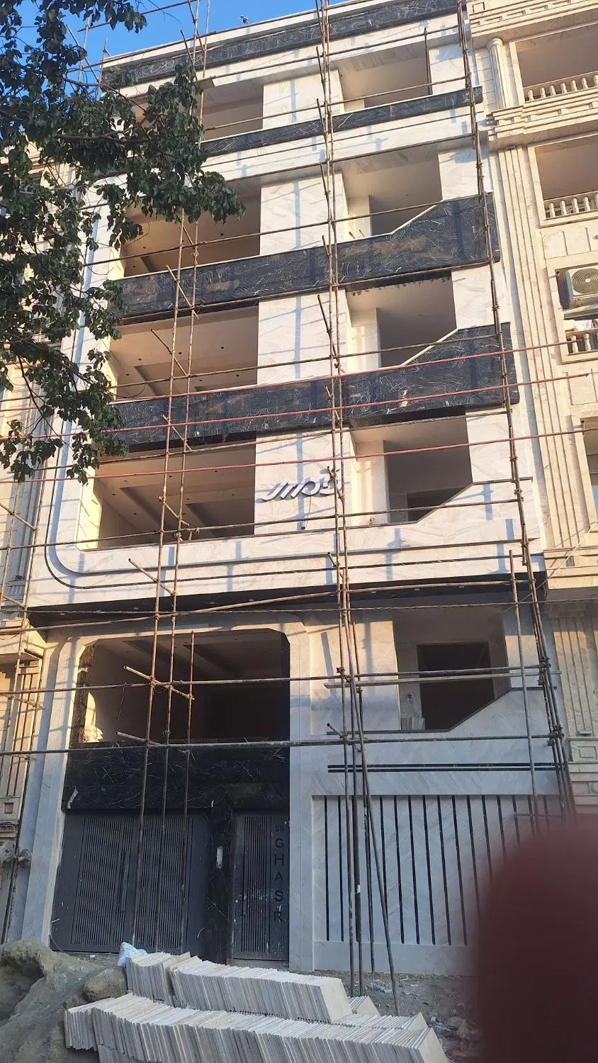 فروش اپارتمان نوساز 205 متری