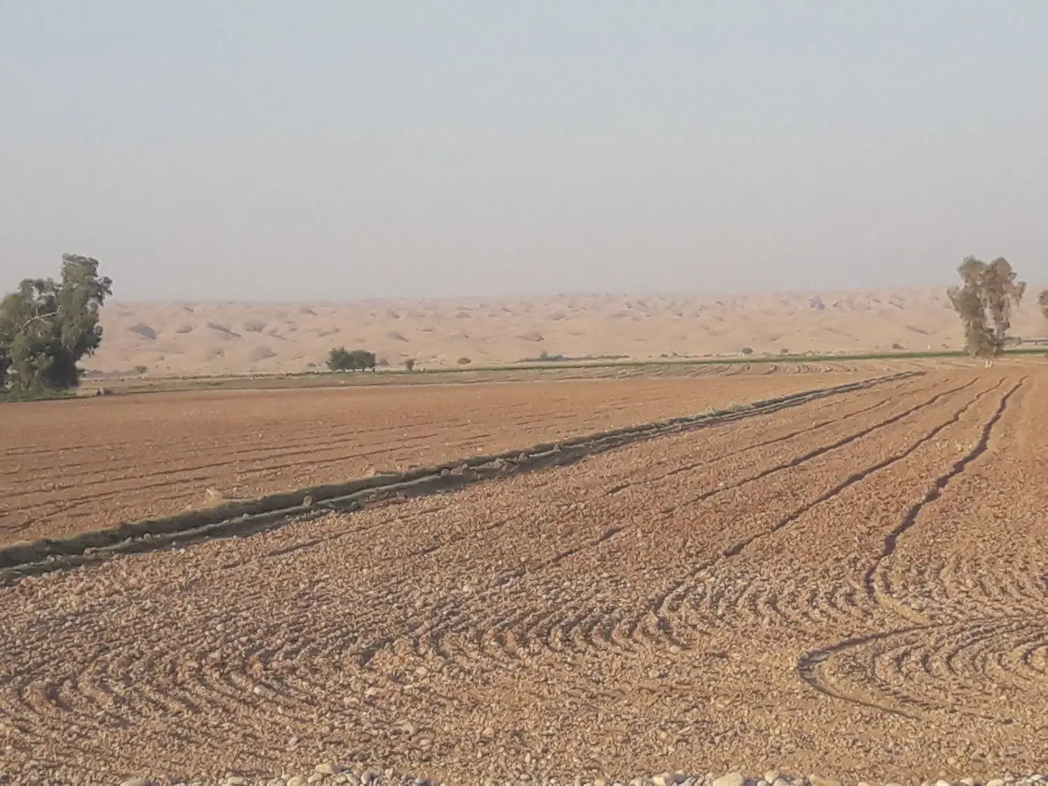 ۶هکتار زمین زیر اب رودوخونه ۶اینج..