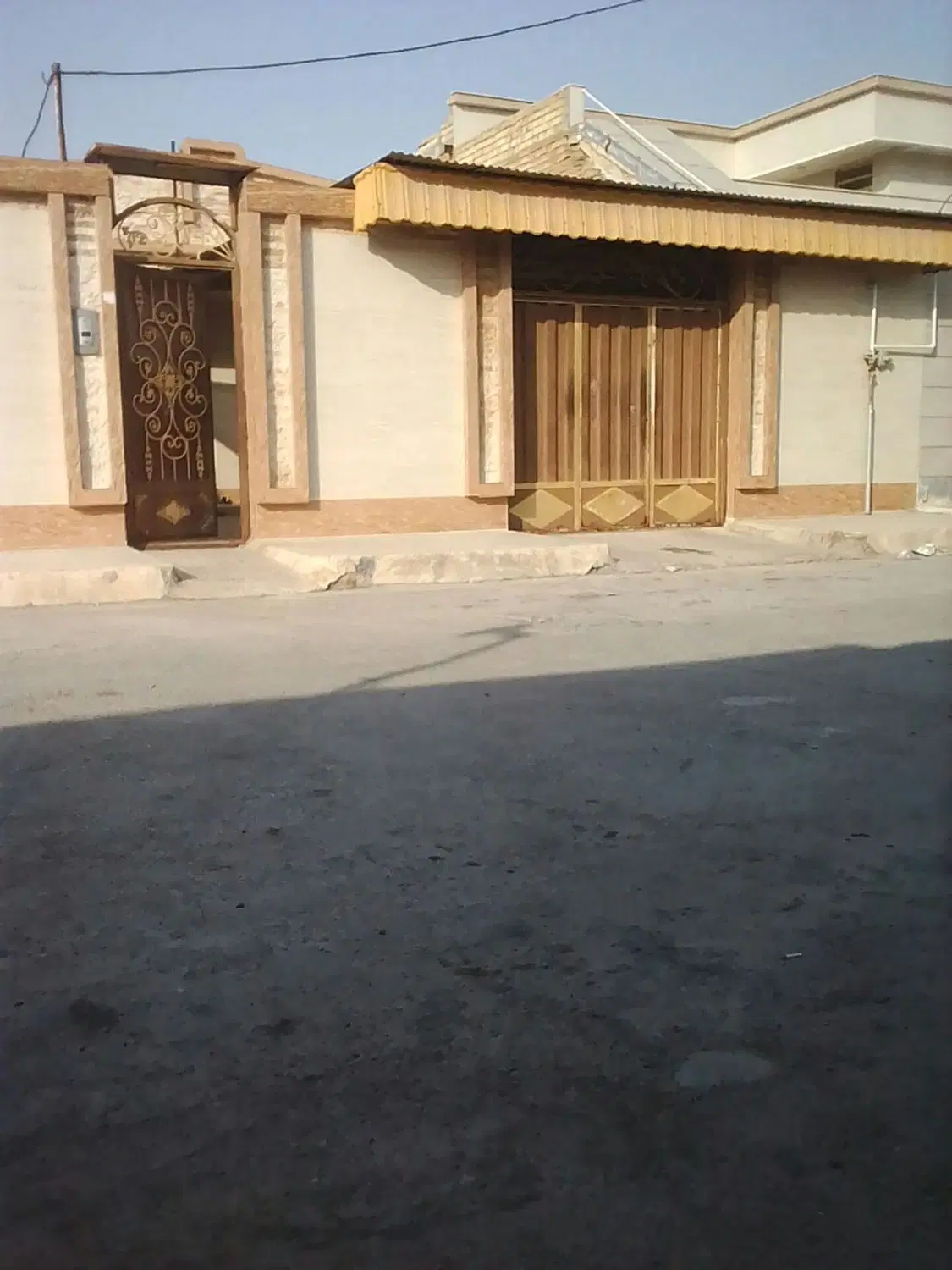 ویلایی 240 متری فازیک خ 17