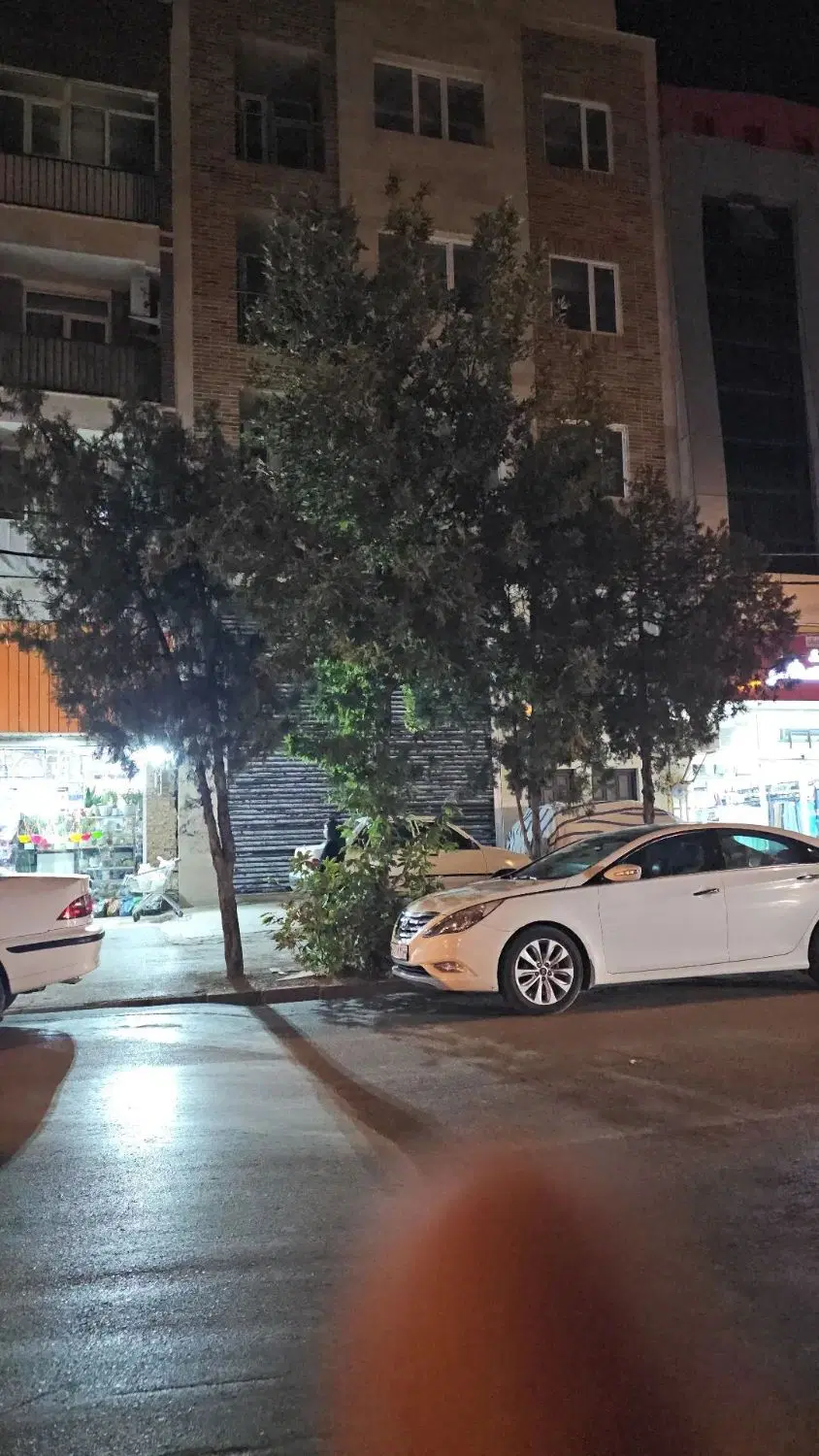رهن مغازه ۲۱۰متری
