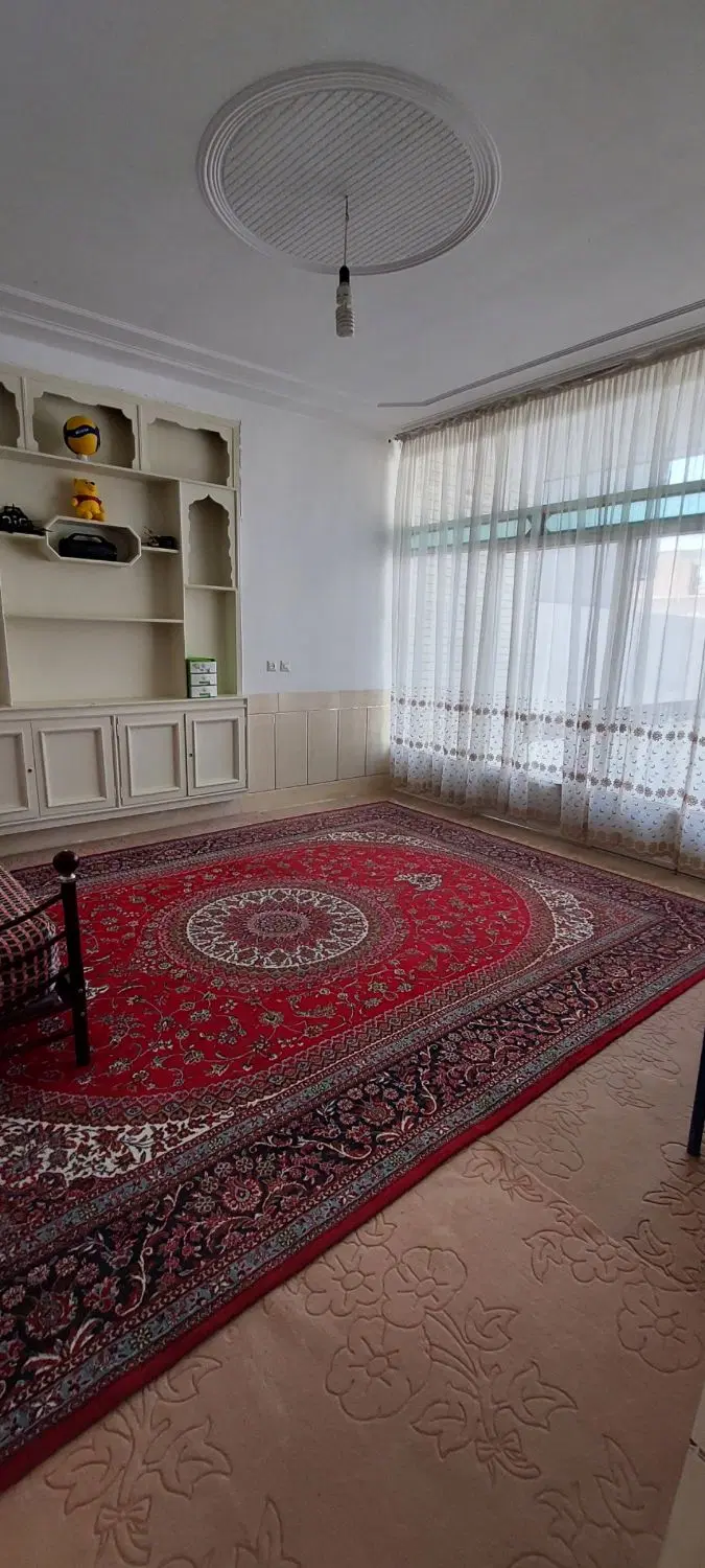 فروش خانه ۳۰۰ متری خیابان تختی مرکز شهر