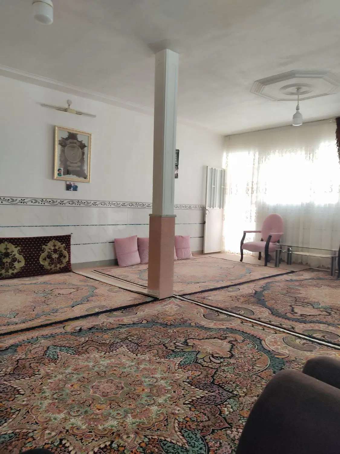 خانه ویلایی واقع در صنوبر 28 اقبالیه