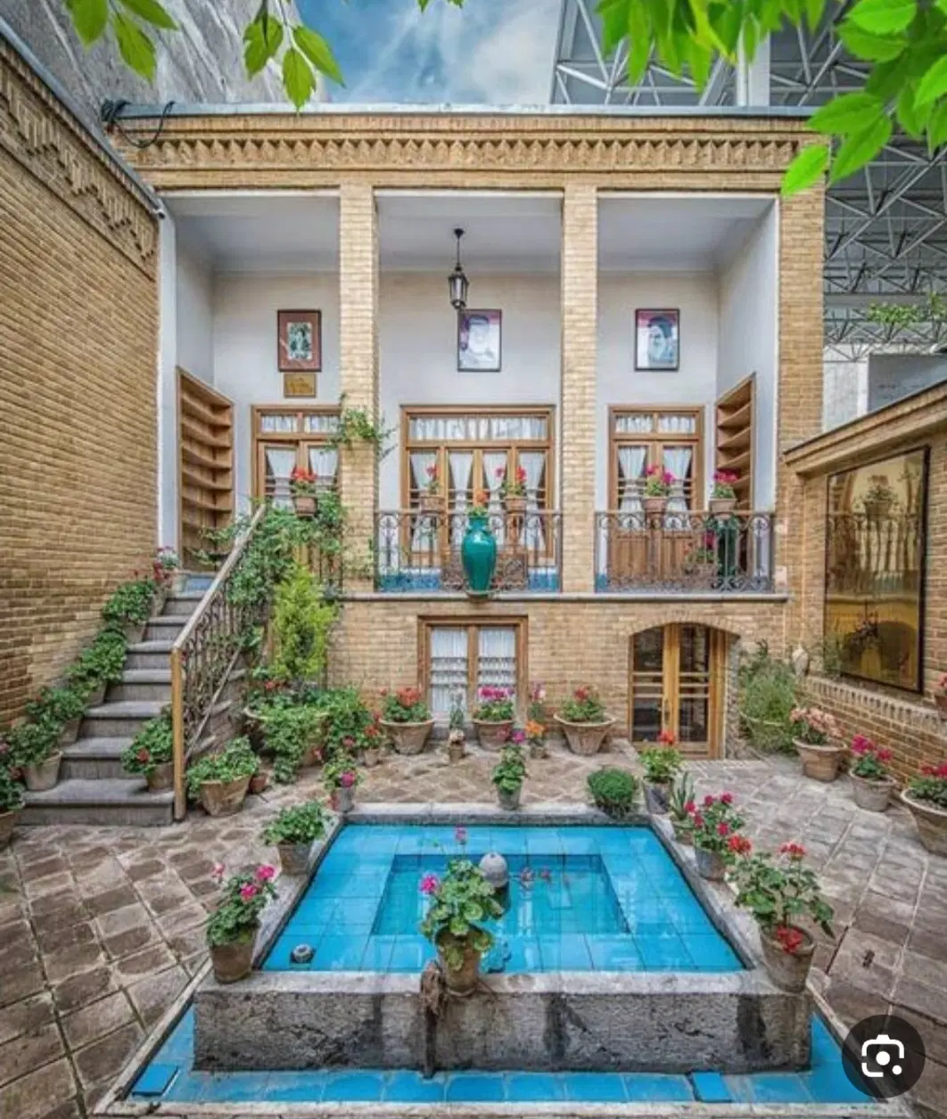 خانه ویلایی در روستایی آرام و سرسبز
