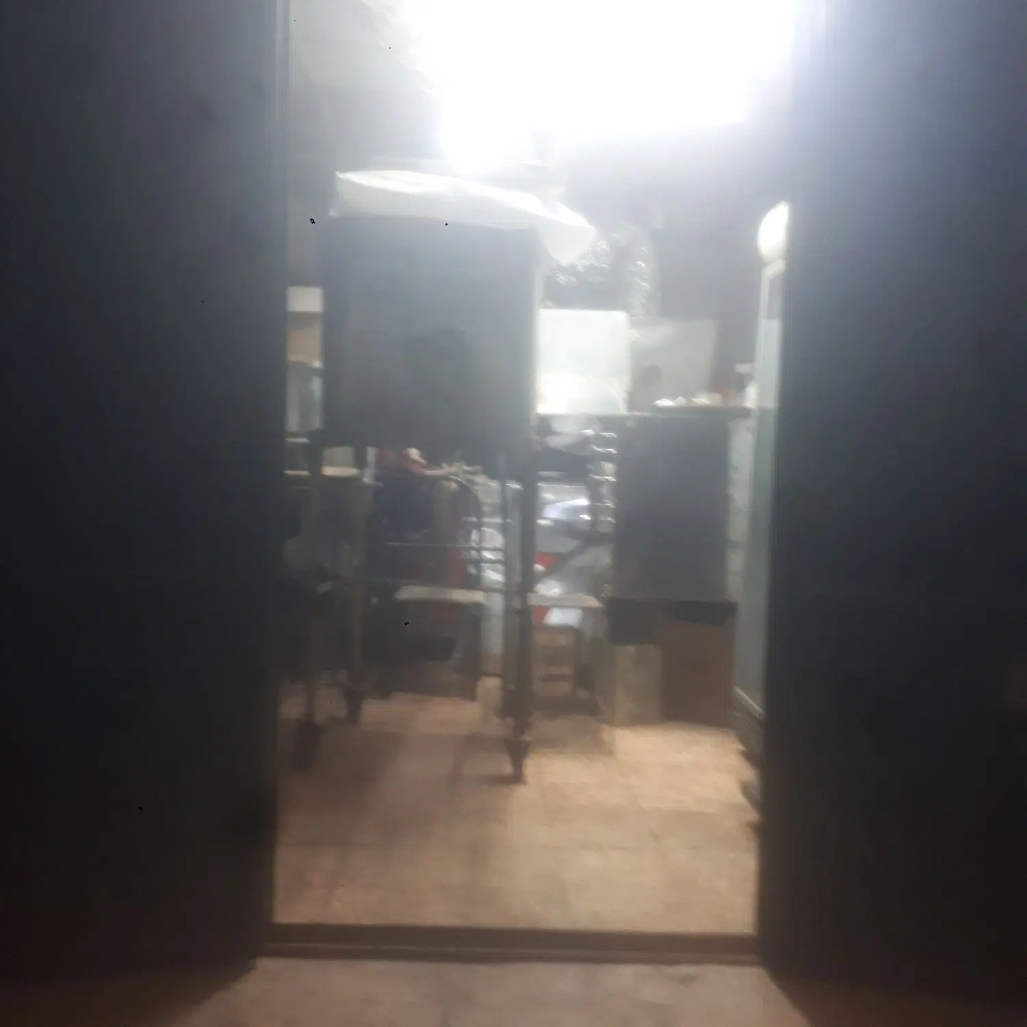 فروش مغازه ۳۳متر مرکز شهر