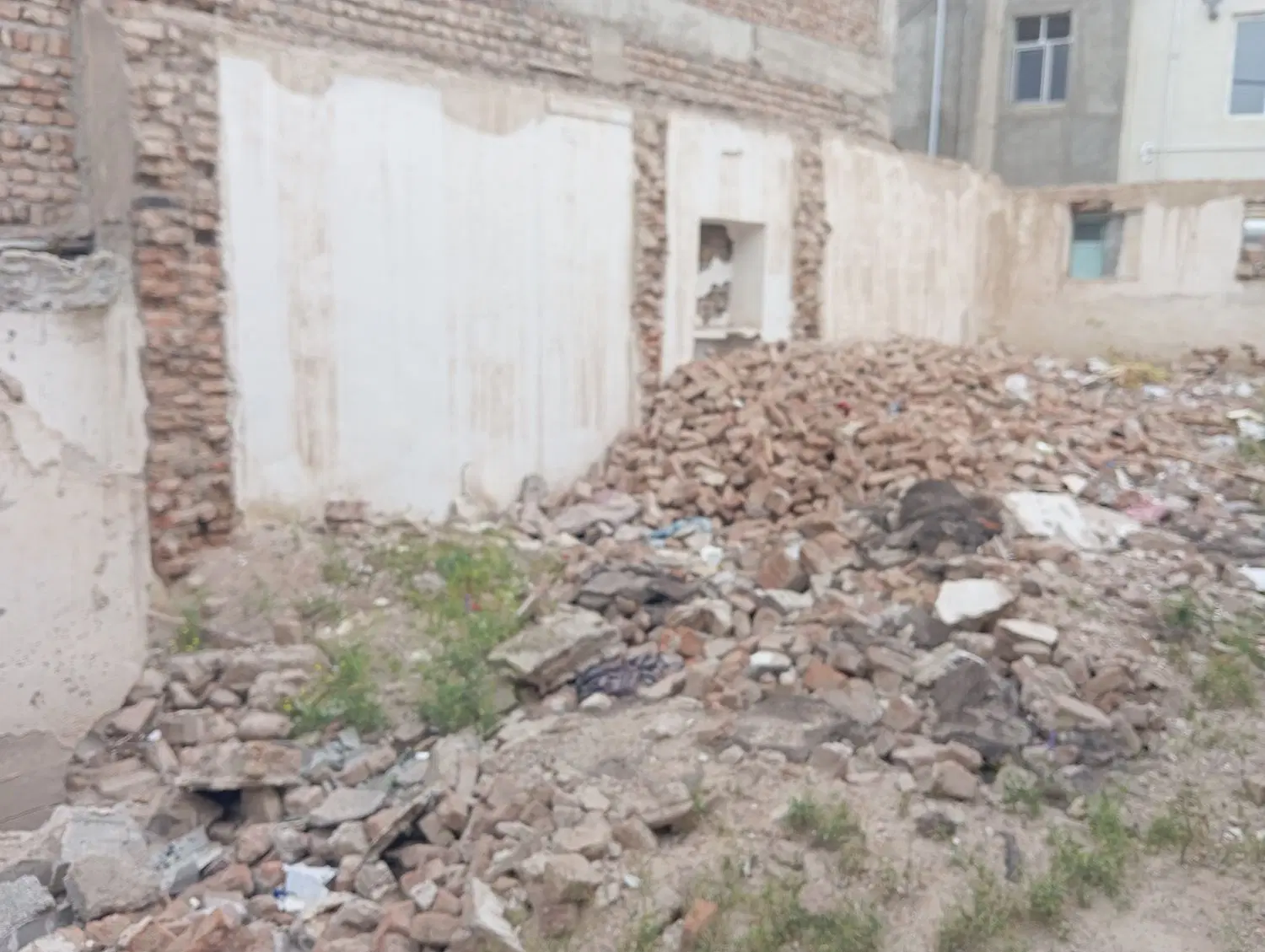 زمین مسکونی