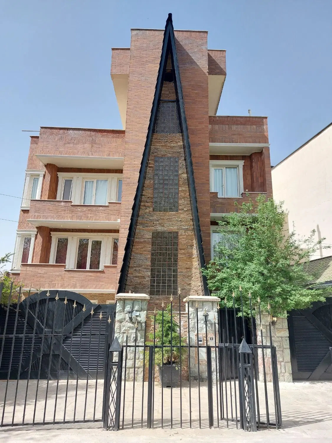 اجاره آپارتمان 160 متری در بهترین لوکیشن لواسان