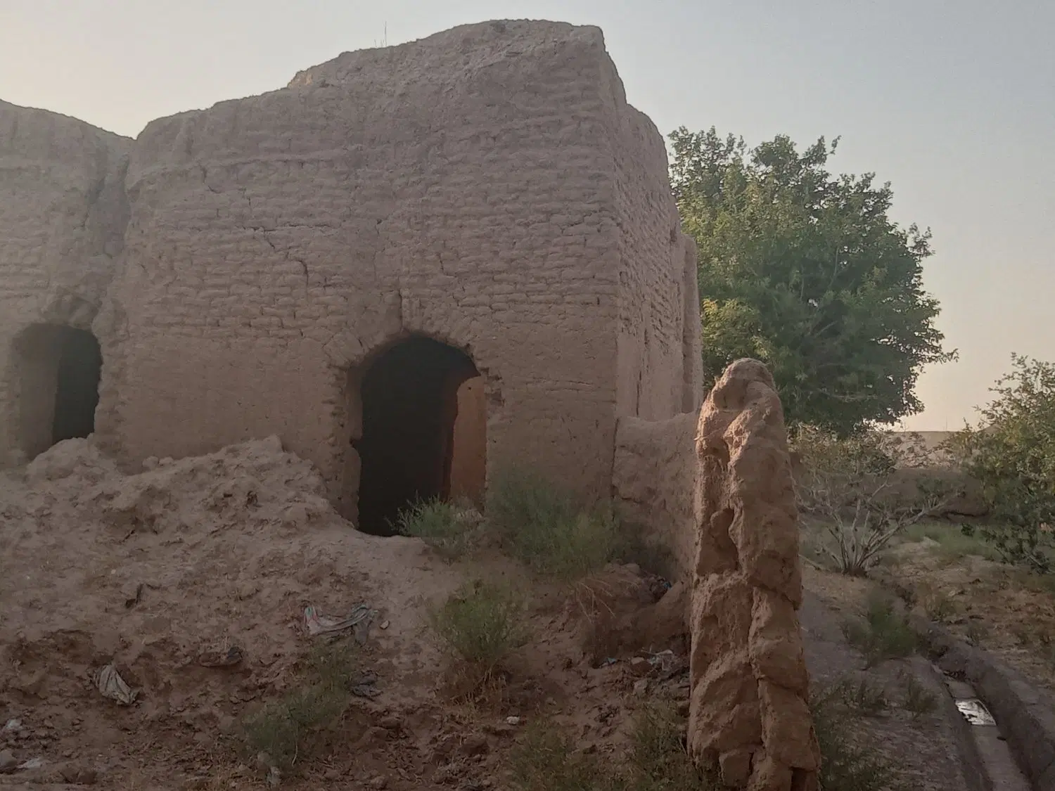 زمین فروشی
