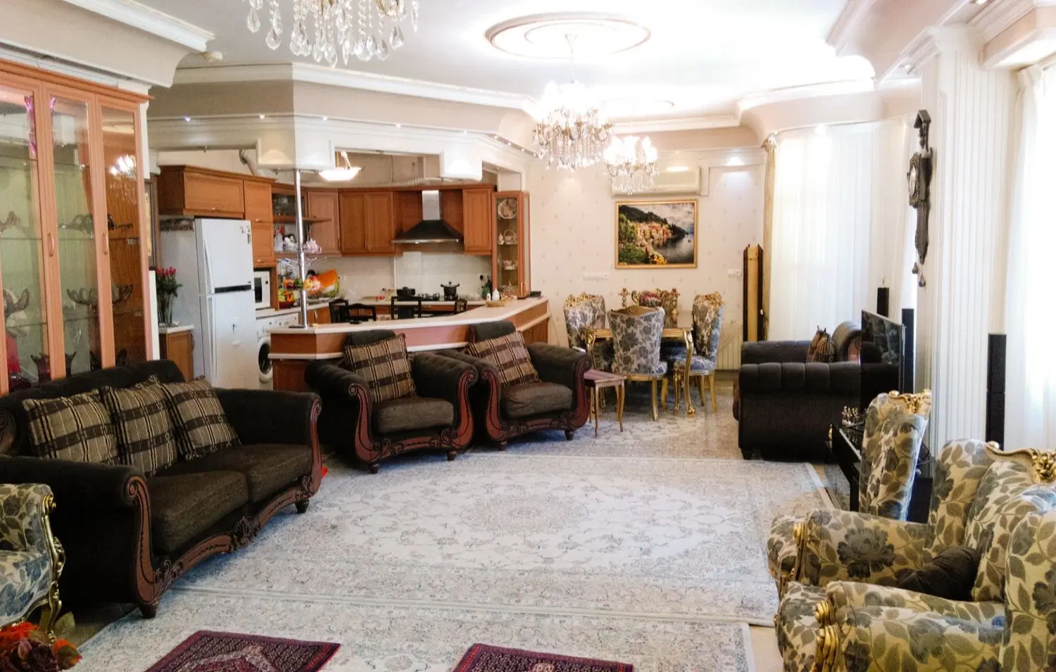 ۱۶۰ آپارتمان شیک ابتدای متخصصین