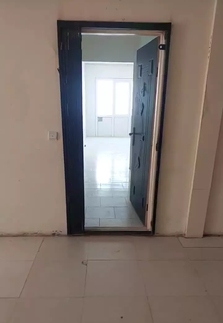 کیسون شهرک مهستان ۳ خوابه تخلیه آماده سکونت