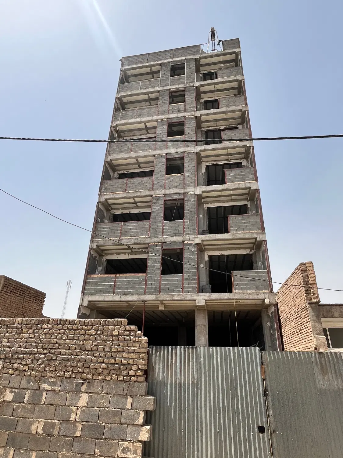 آپارتمان ۹۰ متر مرکز شهر فروش یا معاوضه با خودرو