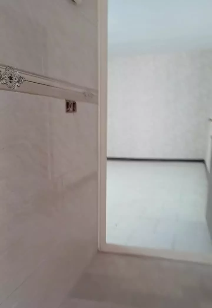 80متری شیک