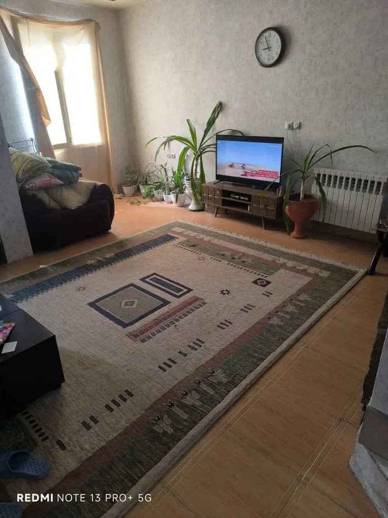 اجاره واحد صدمتری پشت پاساژ مهر خیابان نصیری جنوبی