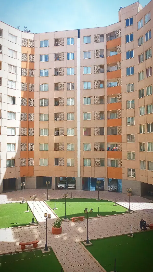**فروش و خرید ملک در مجتمع بهارستان 1 و 2**