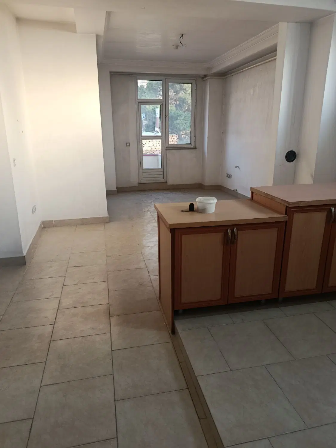 آپارتمان در خیابان سعدی
