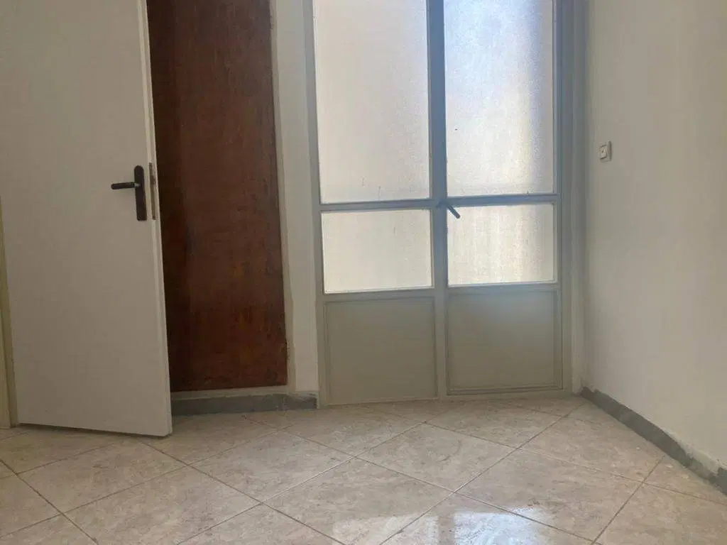 آپارتمان ۴۸ متر خوش نقشه پارکینگ غیر مزاحم