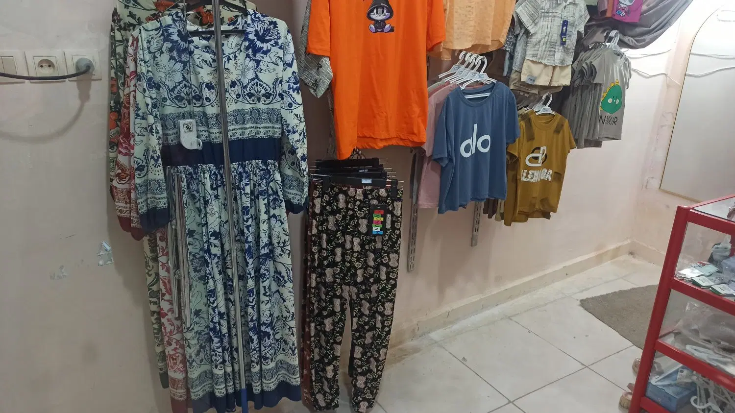 واگذاری بوتیک پوشاک بچگانه و زنانه
