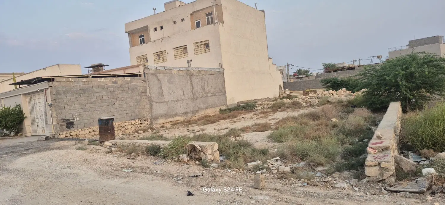 زمین مسکونی