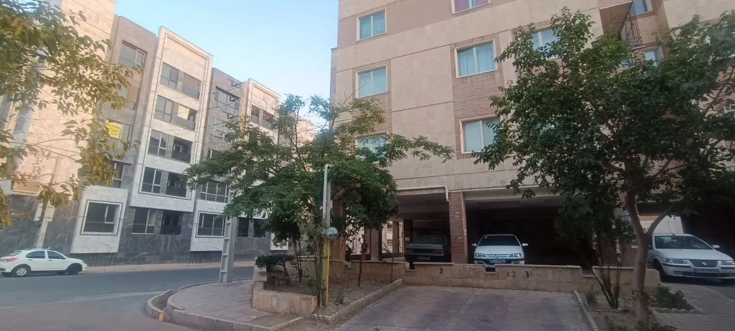 سند تکبرگ فاز 3 شمال پارکینگ مسقف سندی کم واحد