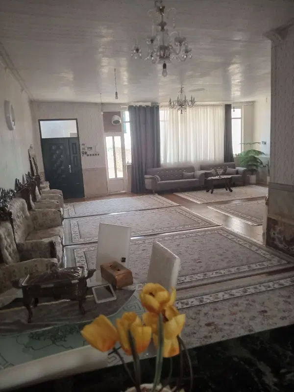 دو طبقه آپارتمان شیک و تمیز در کرناچی
