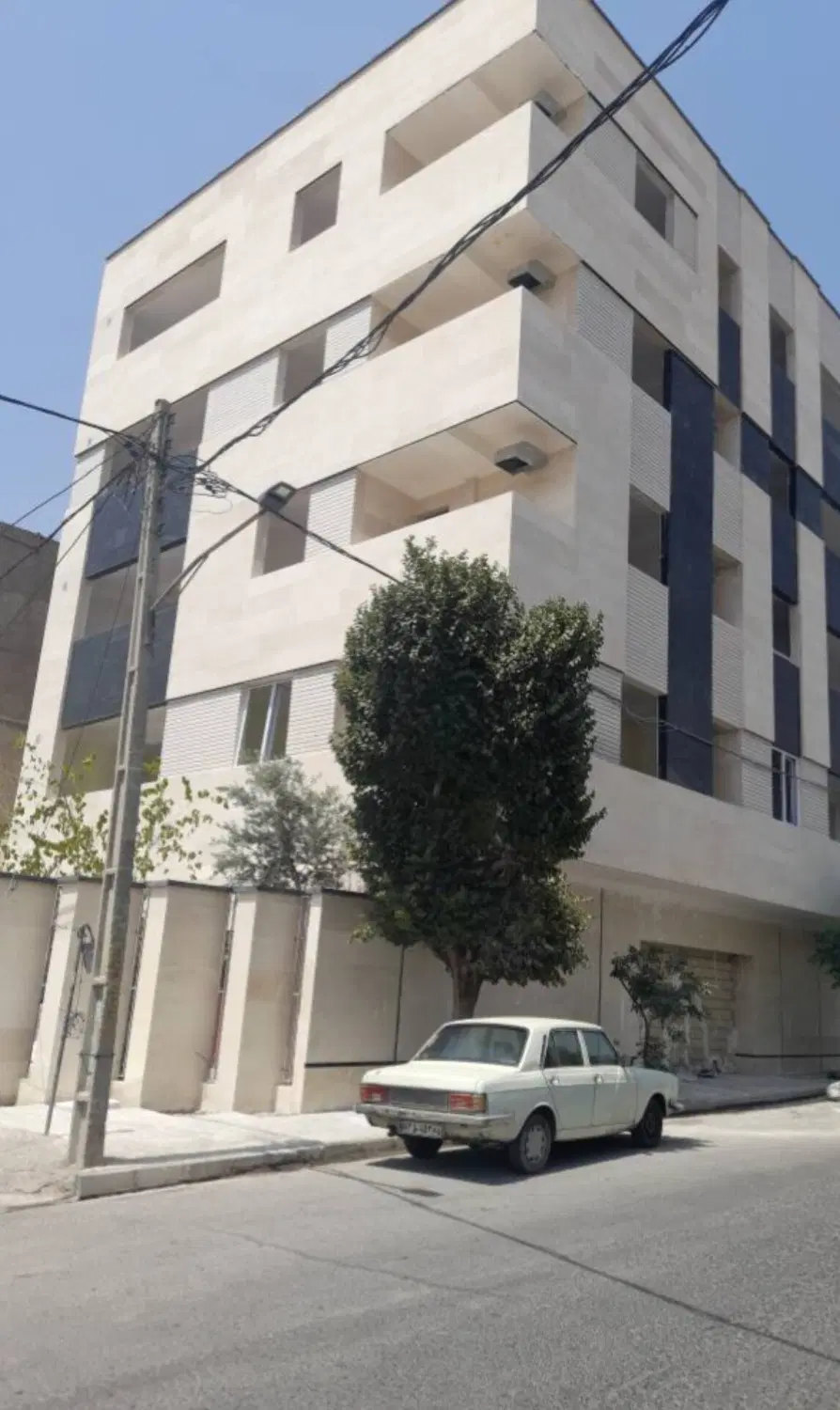 آپارتمان ۱۱۰ متری میدان بهارستان
