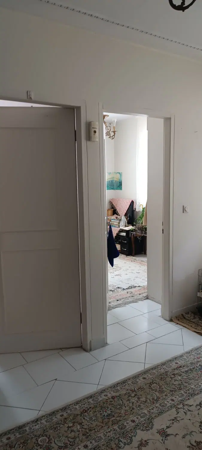 ۷۲ متر  مقداد نبش ناصری