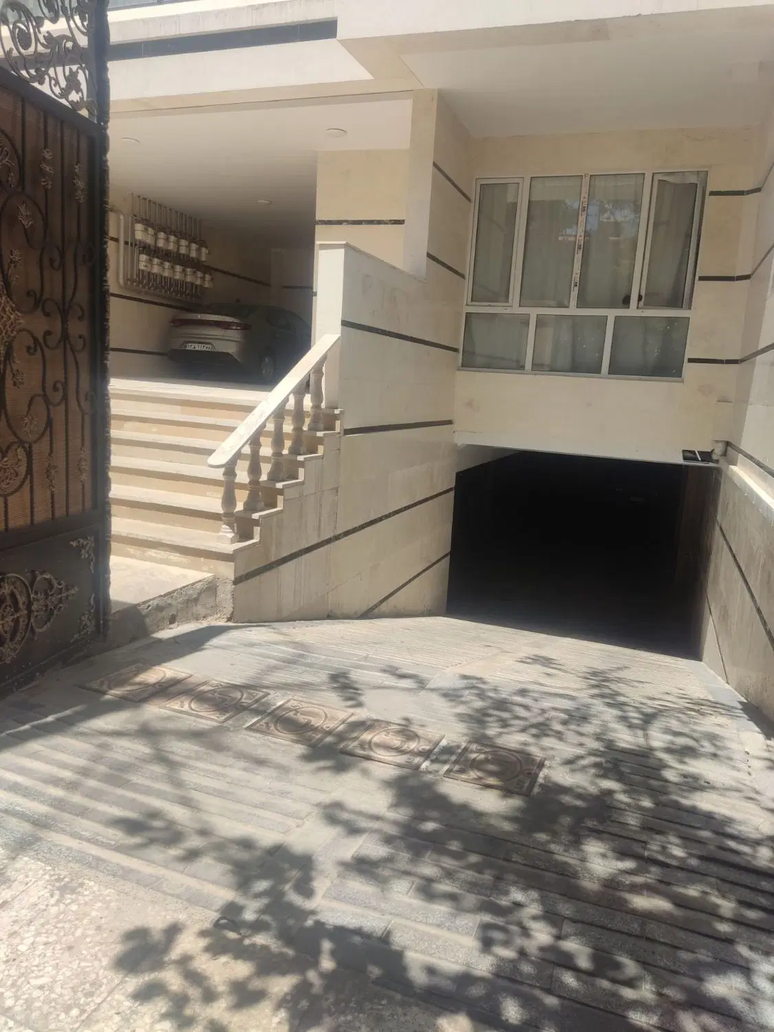 آپارتمان ۱۲۰ متری