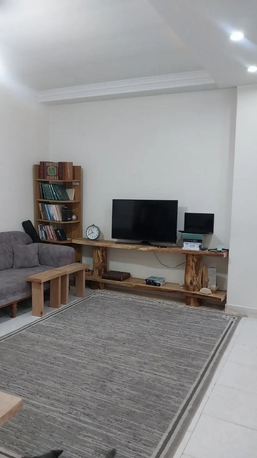 آپارتمان ۸۵ متری شیک و تمیز