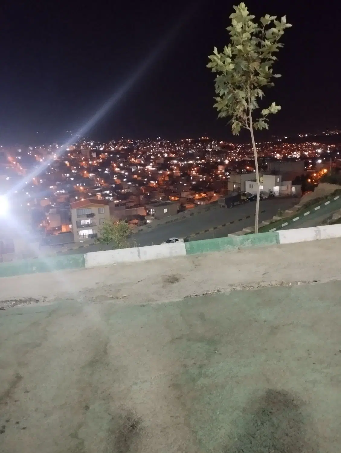 زمین 100متری