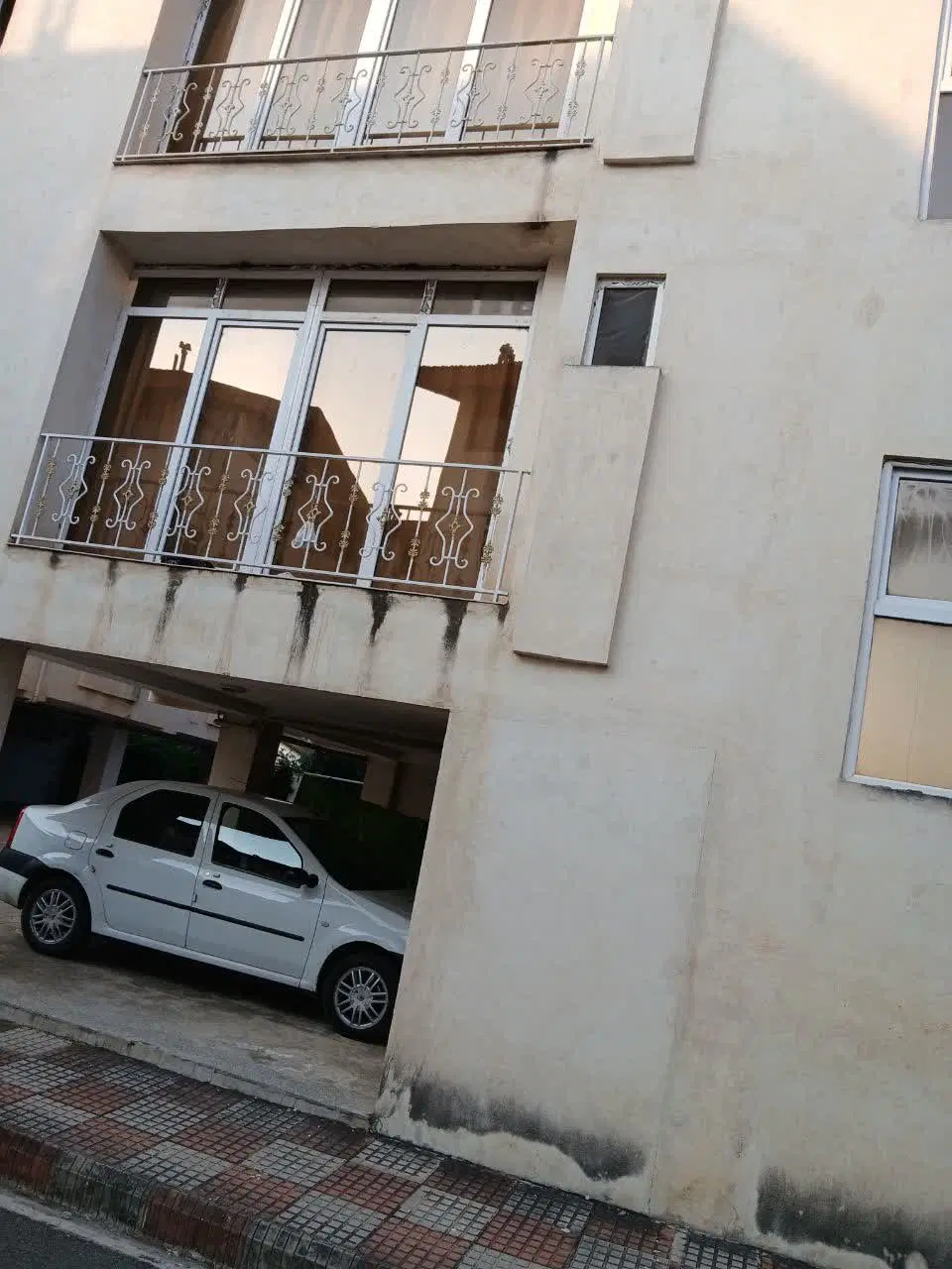 فروش ویلای شهرکی در ساری شمال(دریا)