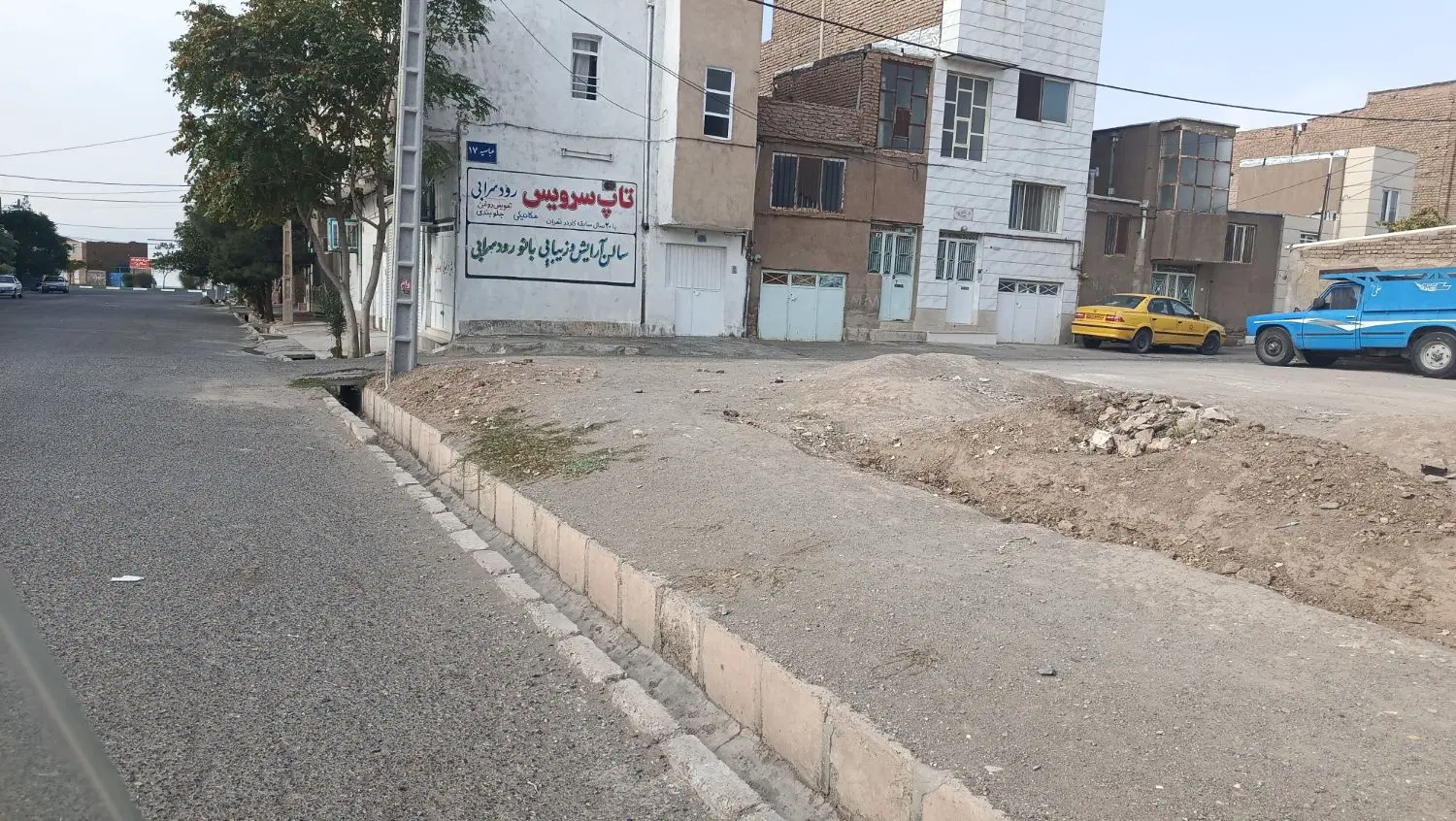 زمین تجاری بلوار بوتان گاز