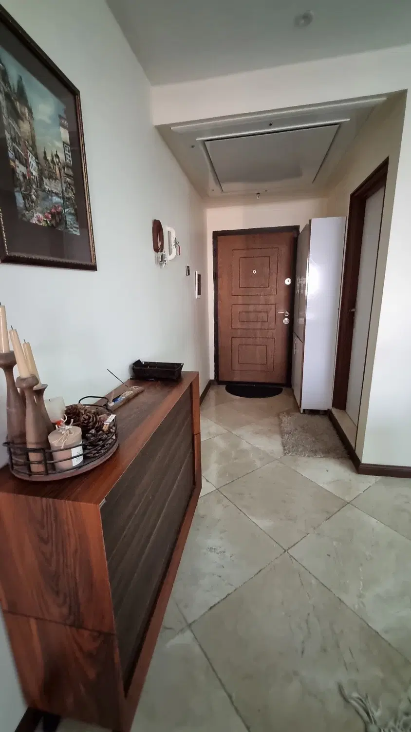 آپارتمان سعادت آباد