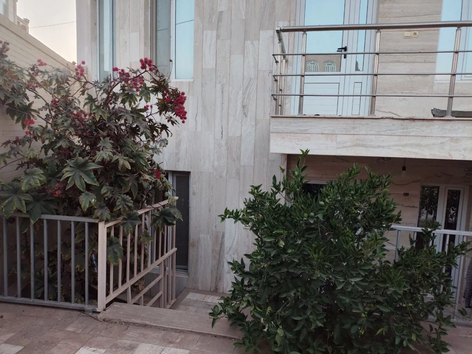 اجاره خانه زارچ مناسب مطب و اداری