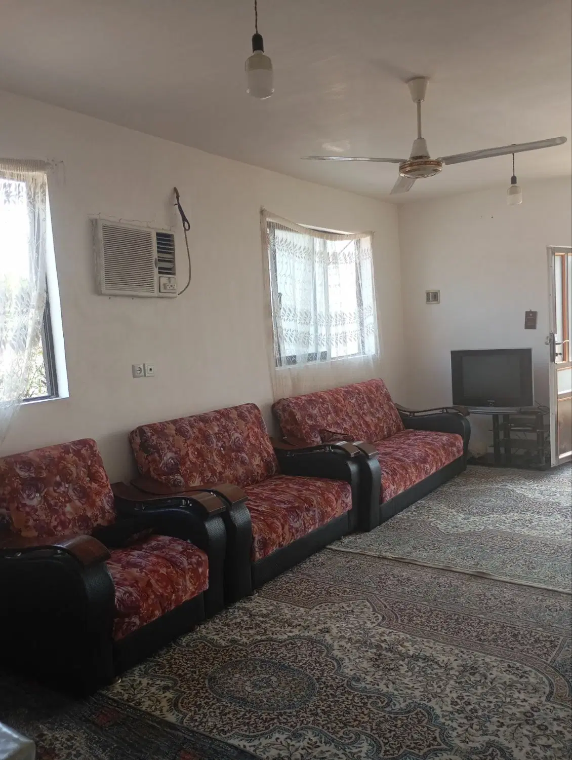 سوئیت دربست حیاط دار