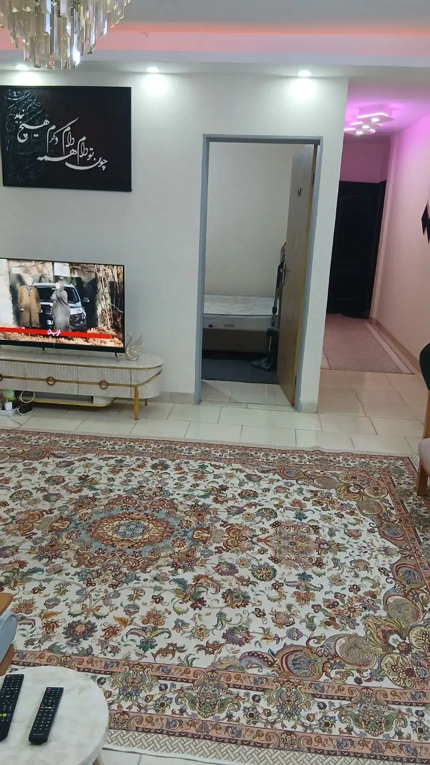آپارتمان ۷۸ متری_پارکینگ اختصاصی_آسانسور_ انباری