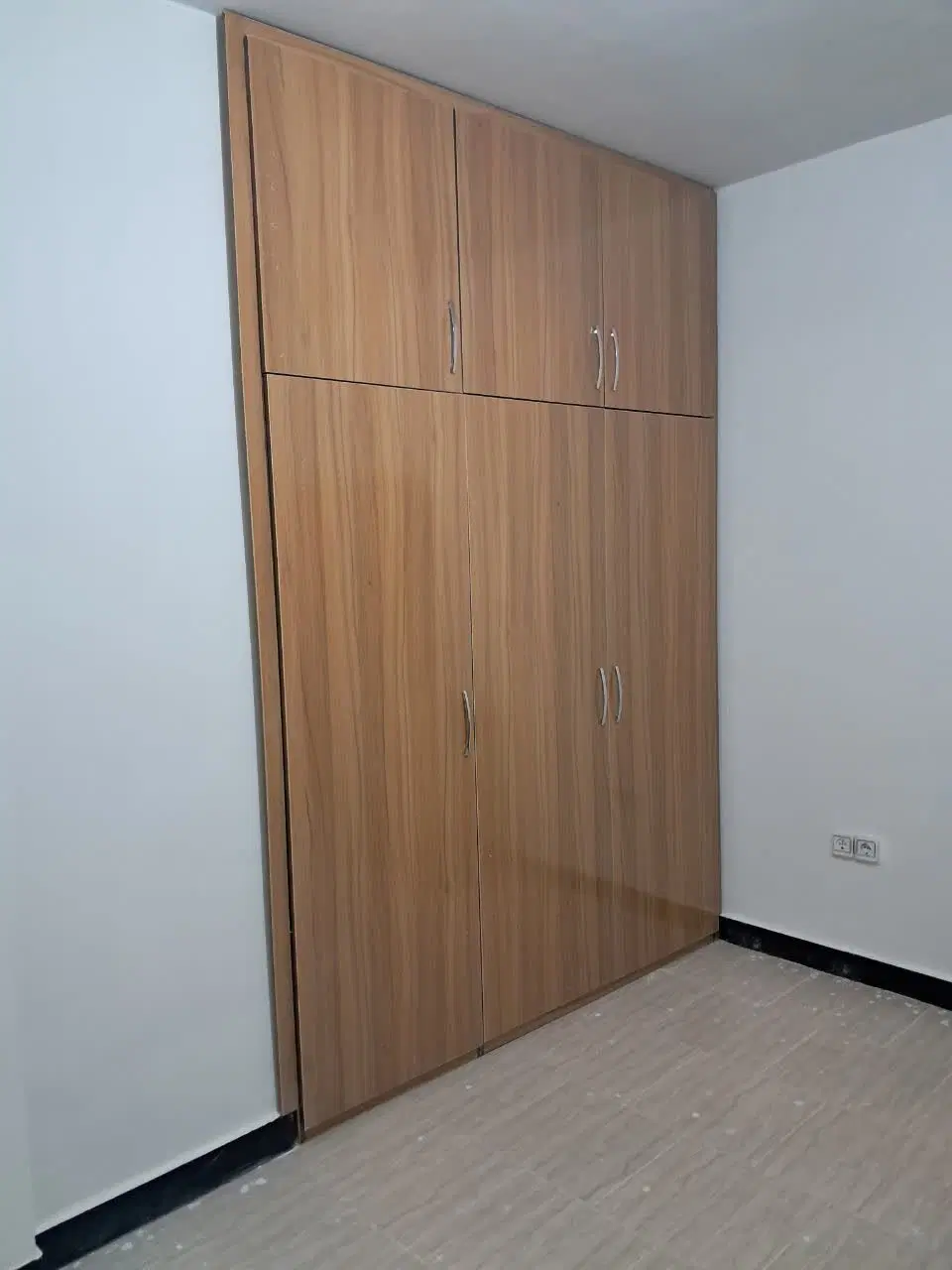 مسکن مهر کمالوند فاز یک طبقه سوم  تخلیه