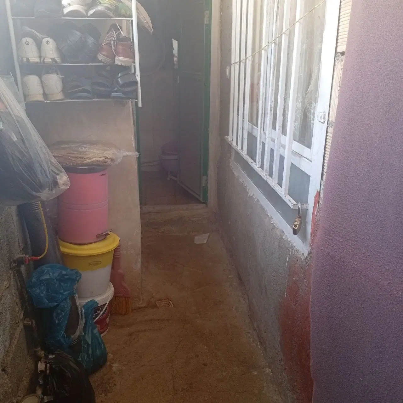 خانه به متراژ ۶۳متر واقع در وحدت ۳۳