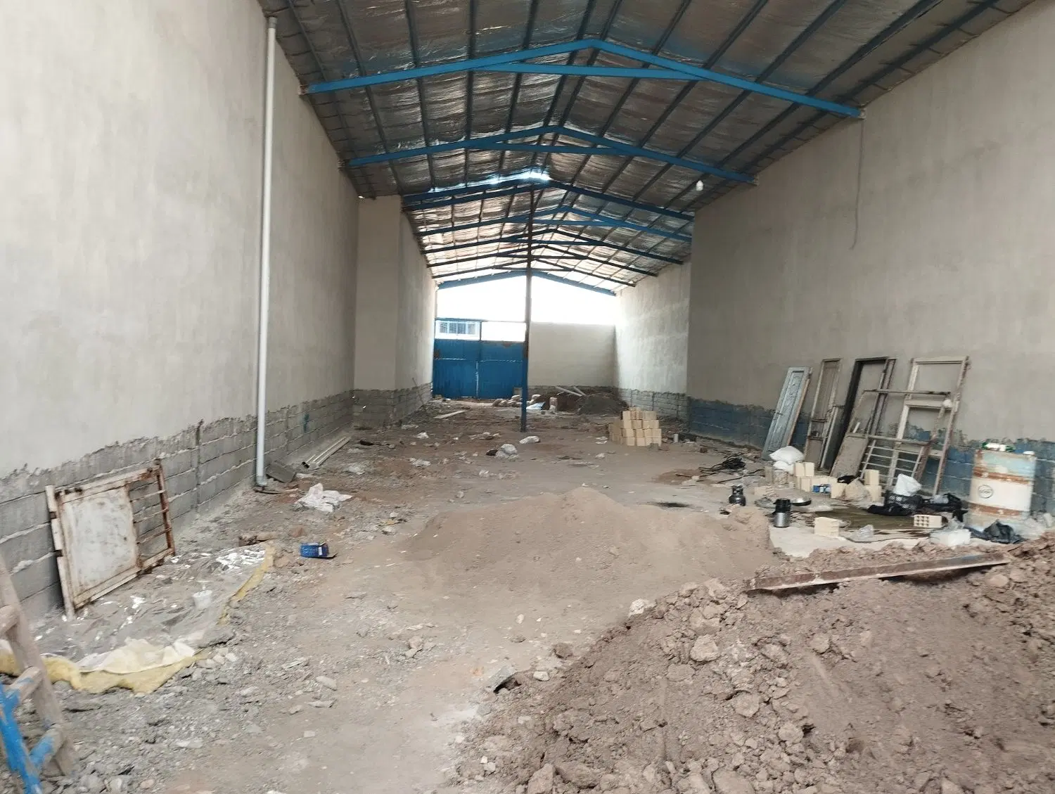سالن بمتراژ 520متر