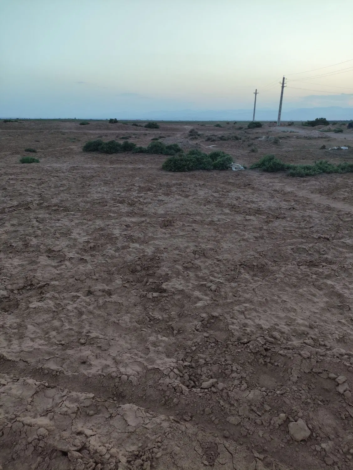 زمین نزدیک علی آباد