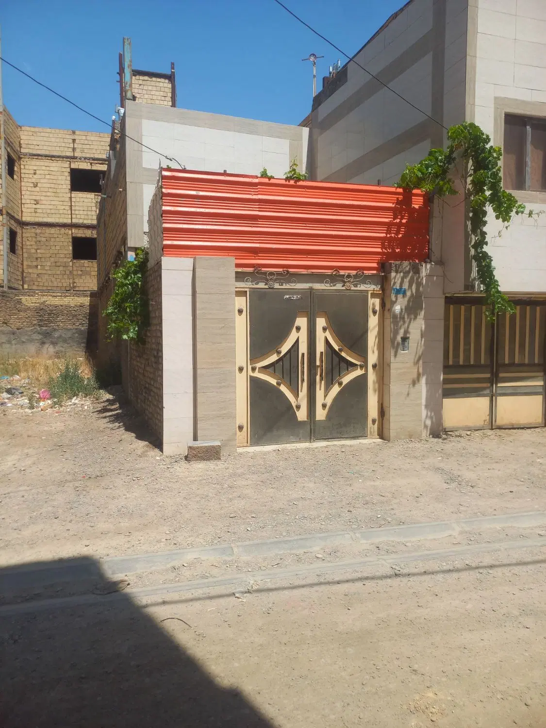 منزل فروشی در باغون اباد