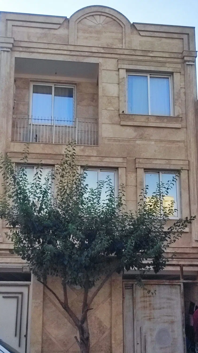 ویلایی دوبلکس ۱۱۰ متری