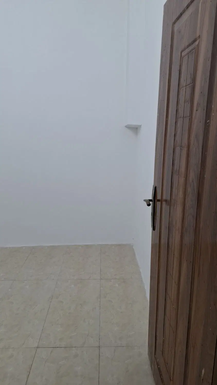 آپارتمان ۹۵متر ۲خواب کف سرامیک نقاشی شده