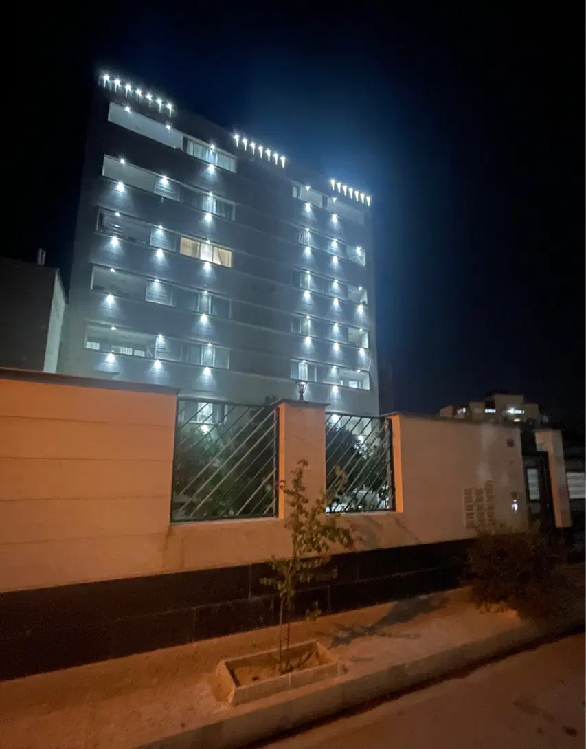 آپارتمان ۹۰ متری دو خوابه جنوبی_تاپ لوکیشن آزادگان