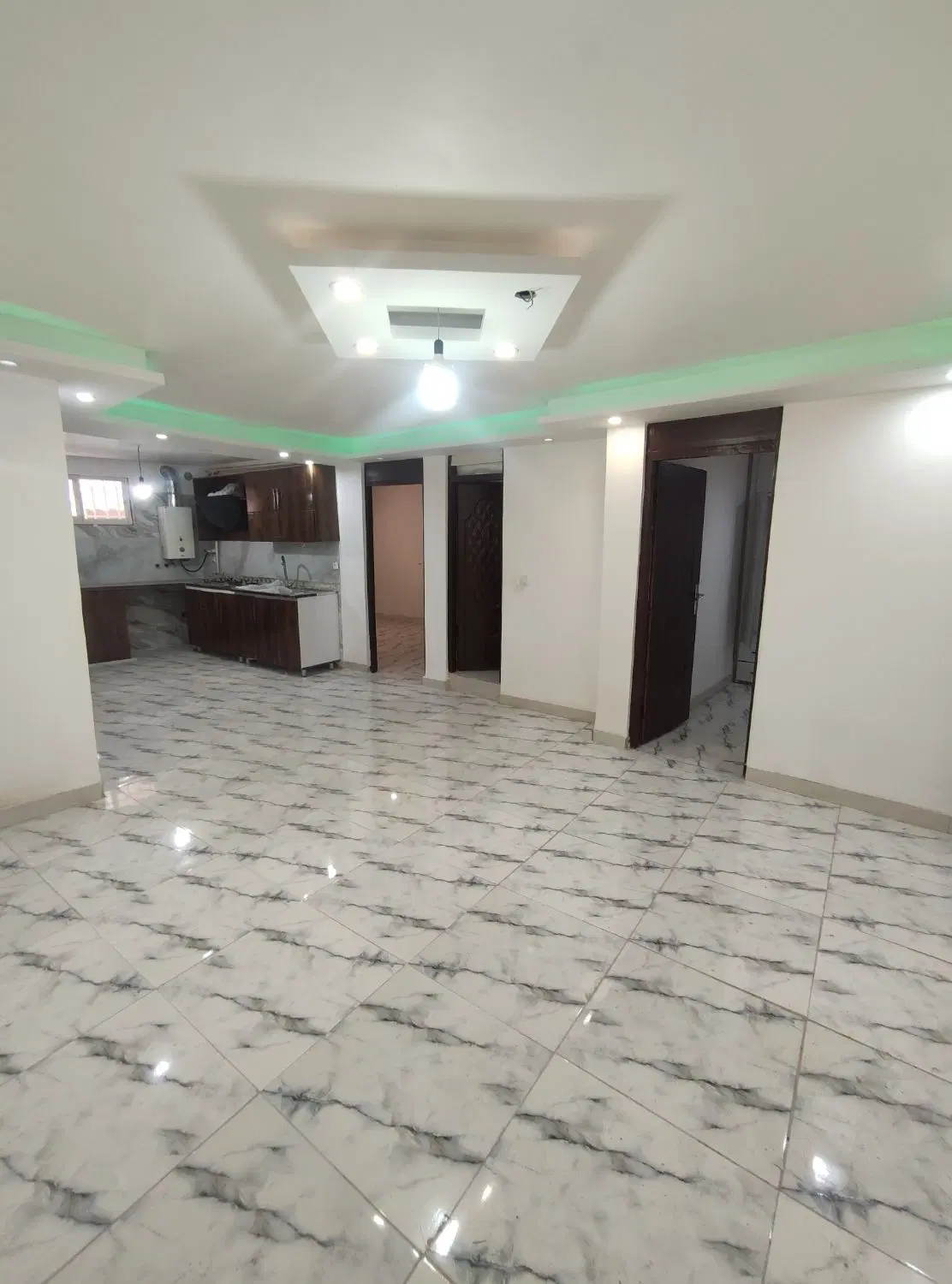 سوییت77متری دو خواب با پارکینگ درکوچه ارجمندی