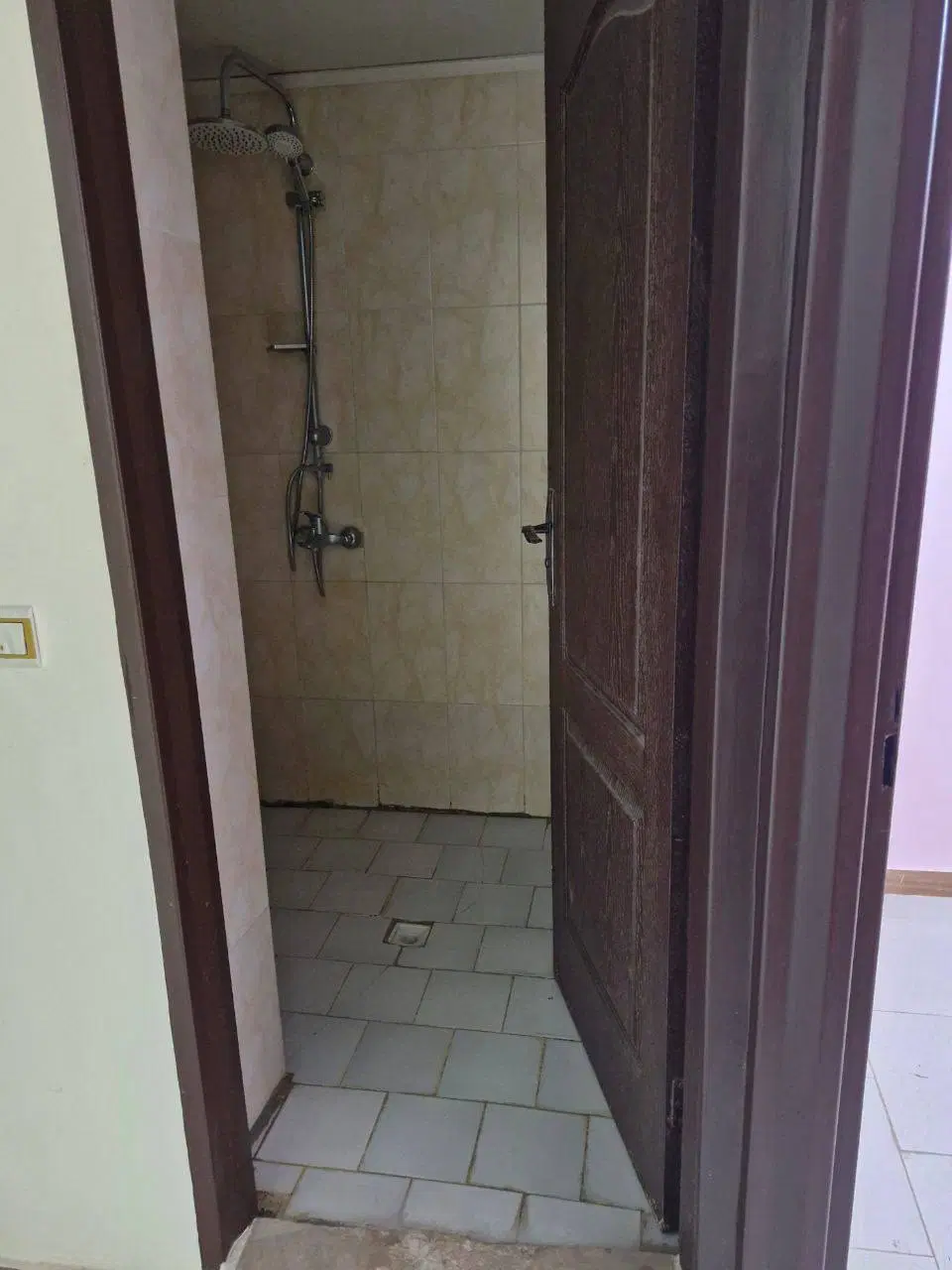 آپارتمان ۷۵ متری در مهرگان