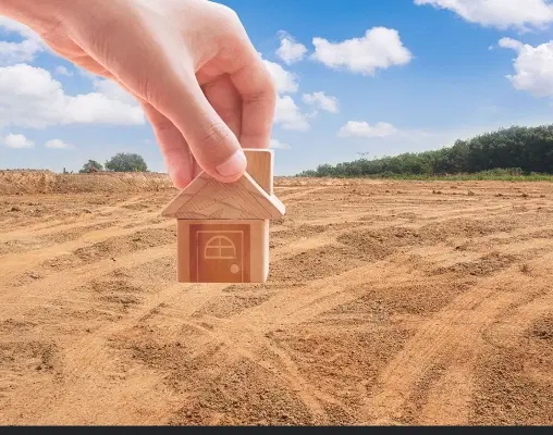 مغازه روبروی خیابان پیر