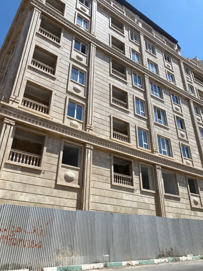 اپارتمان شخصی ساز بهترین لوکیشن پرند فاز ۴