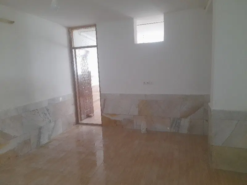 اجاره طبقه هم کف