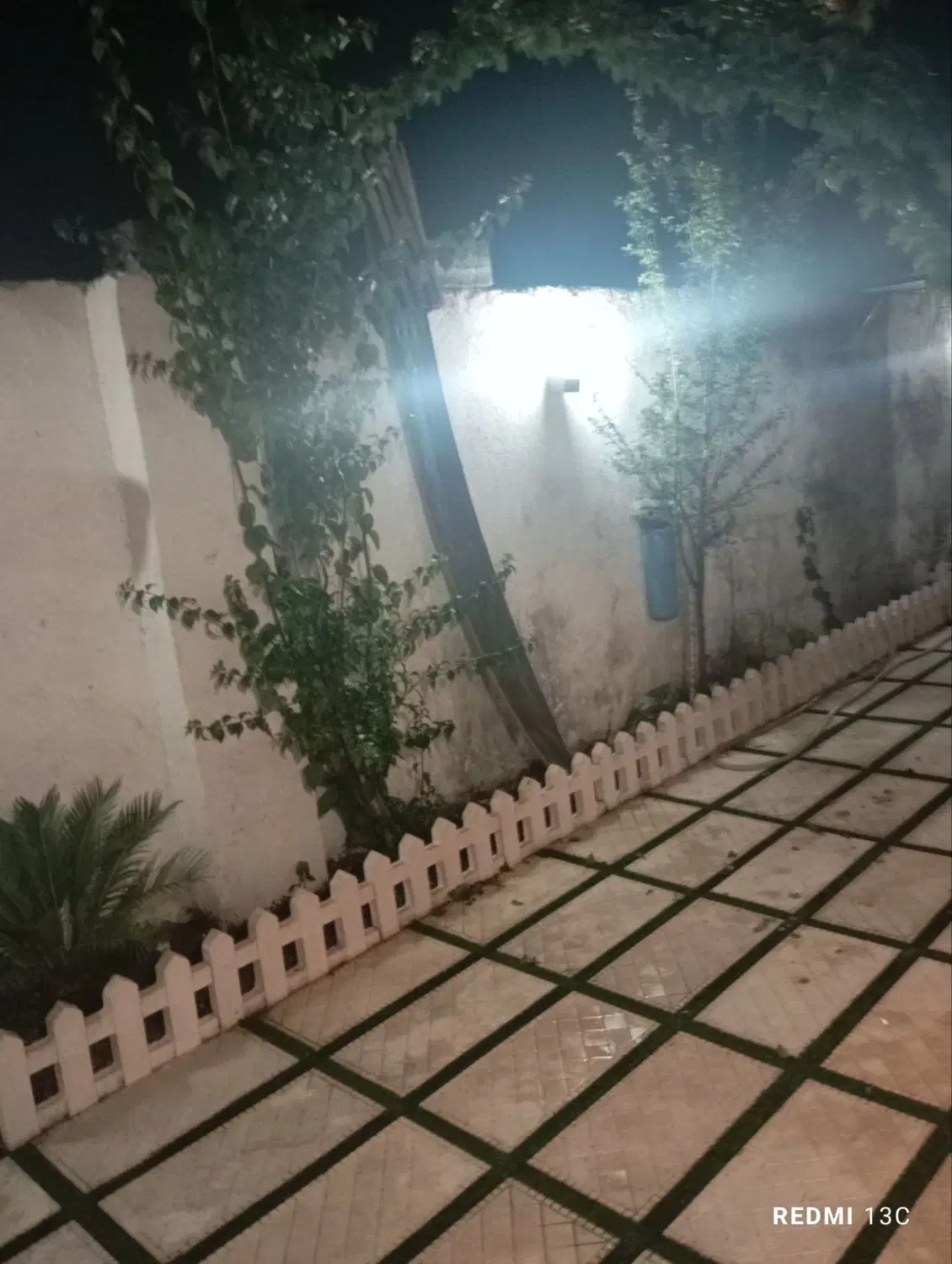 ویلا دوخواب با حیاط وفضای سبز فایل اقتصادی
