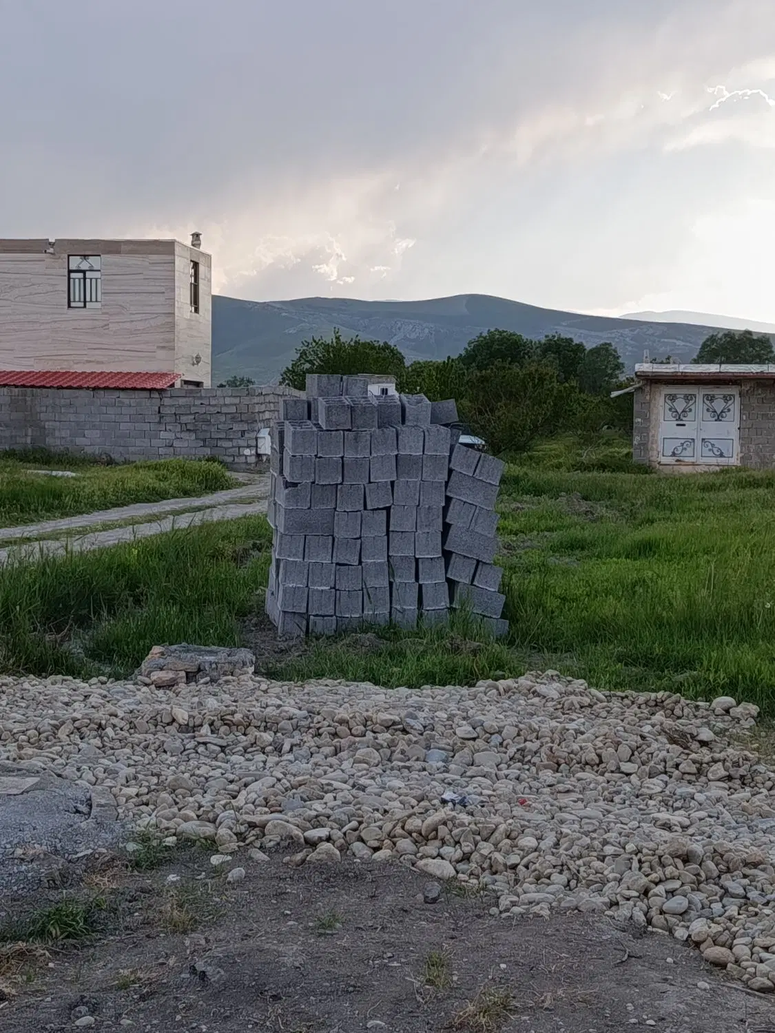 400متر تا 12250متر  زمین کشاورزی با آب وبرق